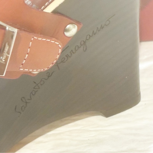 Salvatore Ferragamo Size 7C Brown Leather Wedge Strappy Sandal NEW